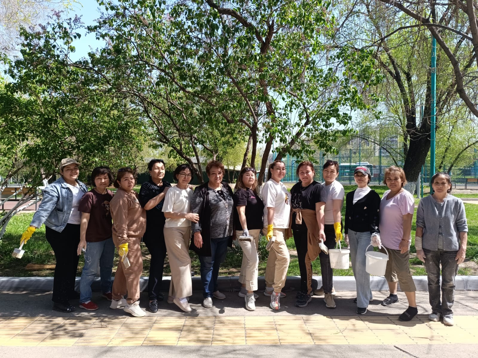 2025 жылдың 12 сәуір күні мектебімізде дәстүрлі сенбілік ұйымдастырылды.